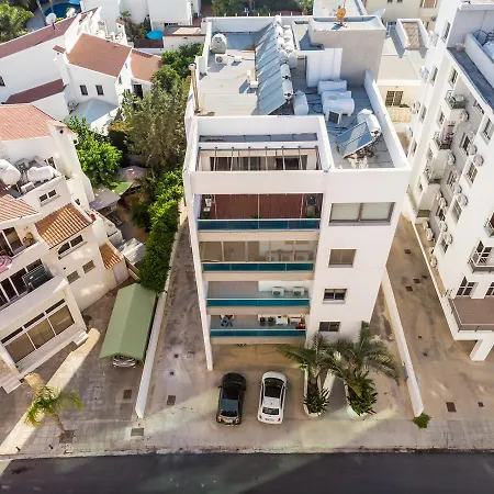 شقة Luxe 2 Bdr لارنكا